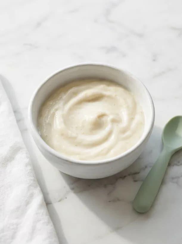Bowl cremoso de yogur y fruta